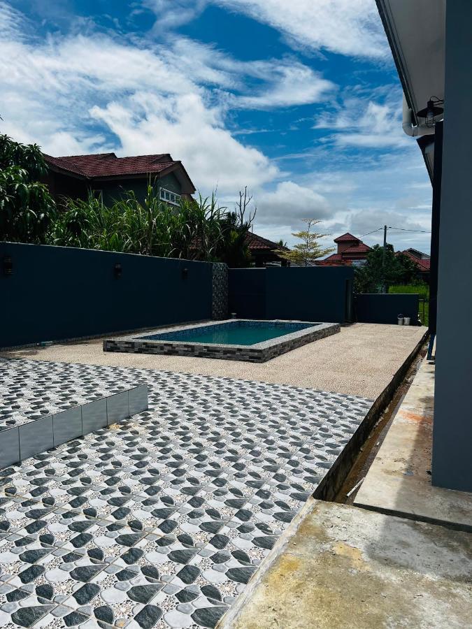 Villa Pool Kepala Batas Kampong Hilir  Exterior foto