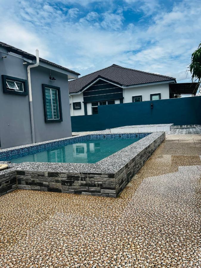 Villa Pool Kepala Batas Kampong Hilir  Exterior foto